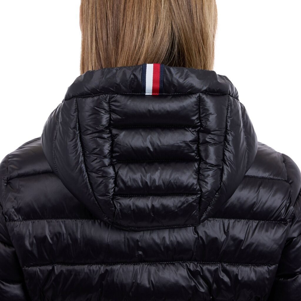 Tommy Hilfiger Women's Lightweight Puffer Jacket with Zipper Pockets