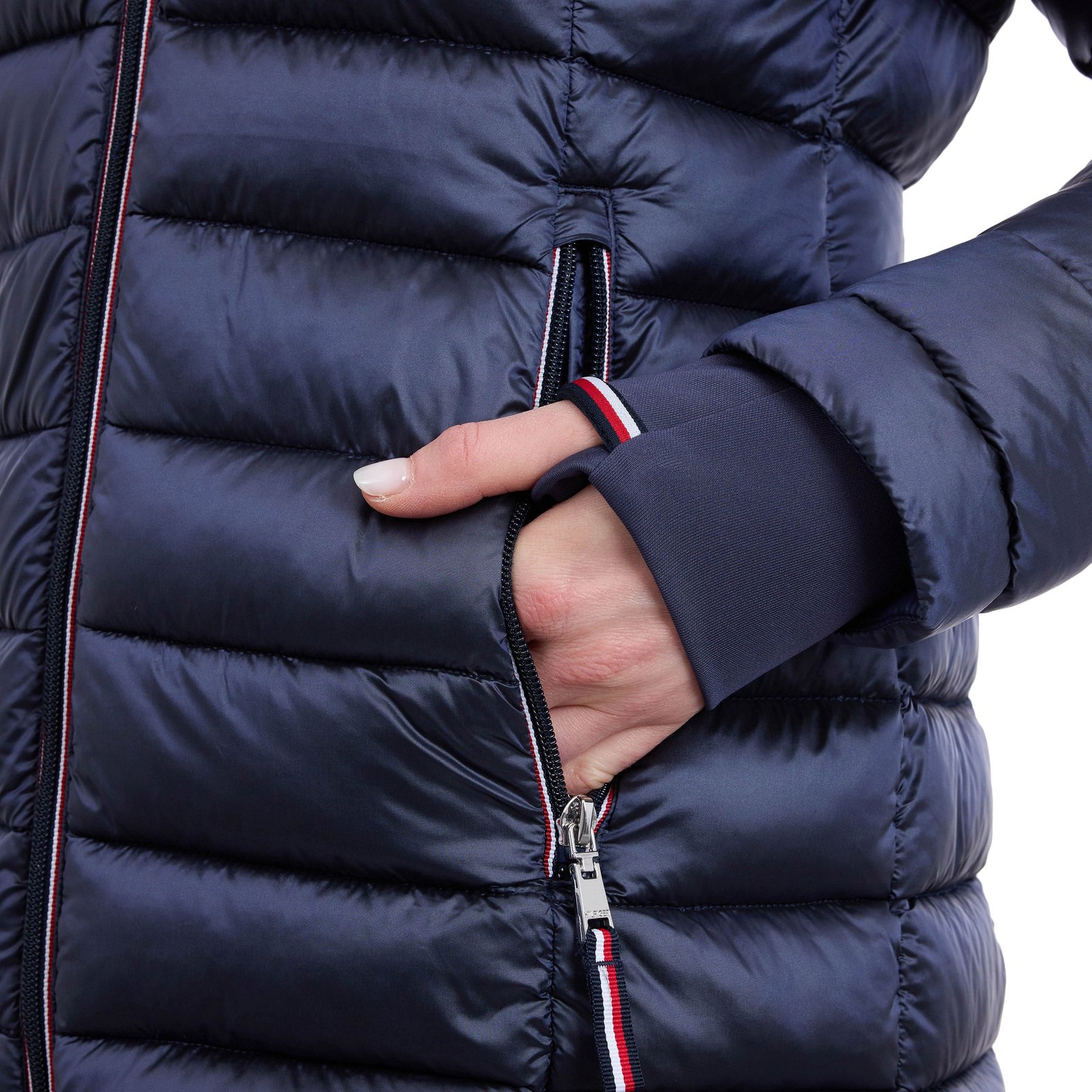 Tommy Hilfiger Women's Lightweight Puffer Jacket with Zipper Pockets - Image 16